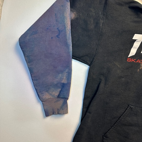 Thrasher Tie Dye Hoodie - Picture 4 of 5